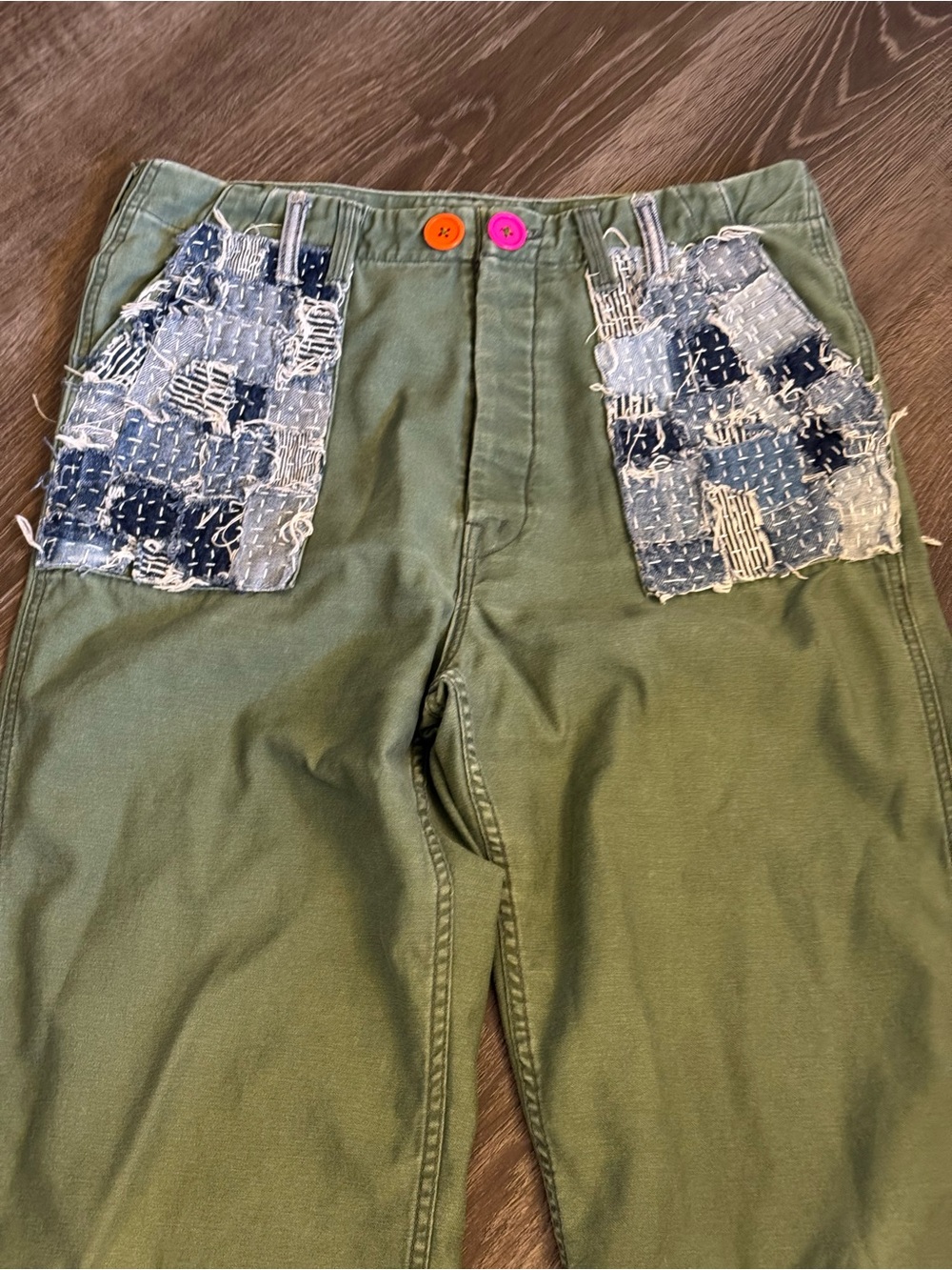MOTHER Upcycled Olive Green Capris with Blue Patch Sashiko Pockets - Picture 2 of 8